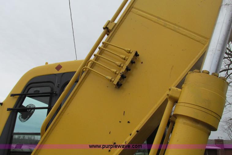 image for item F4782 2002 Komatsu PC100-6 excavator