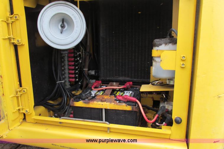 image for item F4782 2002 Komatsu PC100-6 excavator