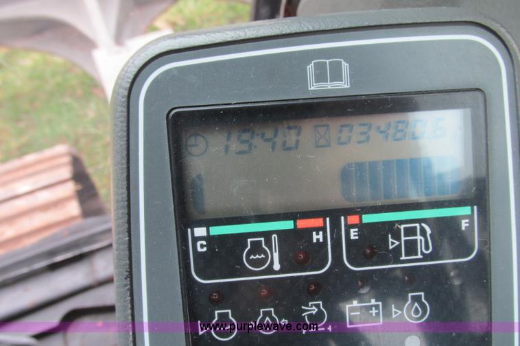 image for item F4782 2002 Komatsu PC100-6 excavator