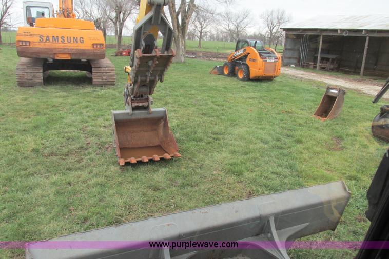 image for item F4782 2002 Komatsu PC100-6 excavator