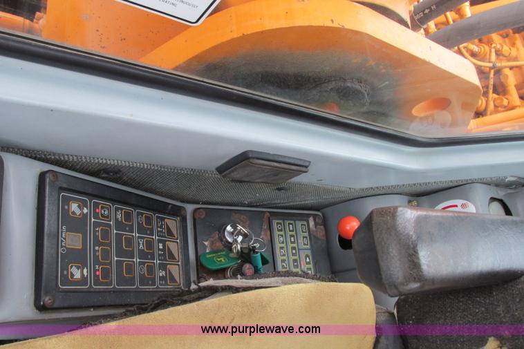 image for item F4784 Samsung SE210LC-2 excavator