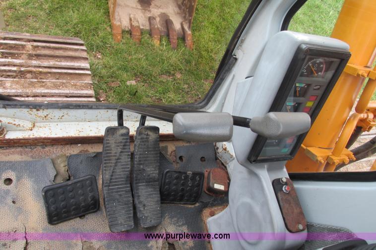 image for item F4784 Samsung SE210LC-2 excavator