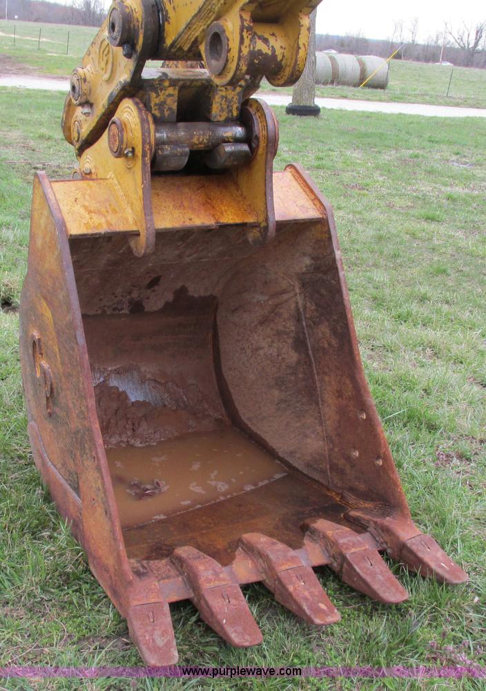 image for item F4785 1999 John Deere 160LC excavator