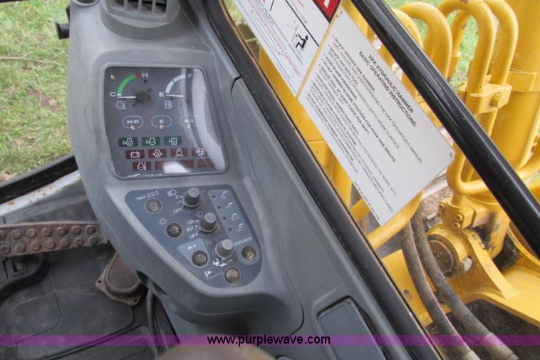 image for item F4785 1999 John Deere 160LC excavator