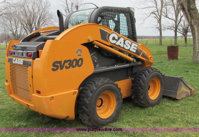 image for item F4787 2011 Case SV300 skid steer