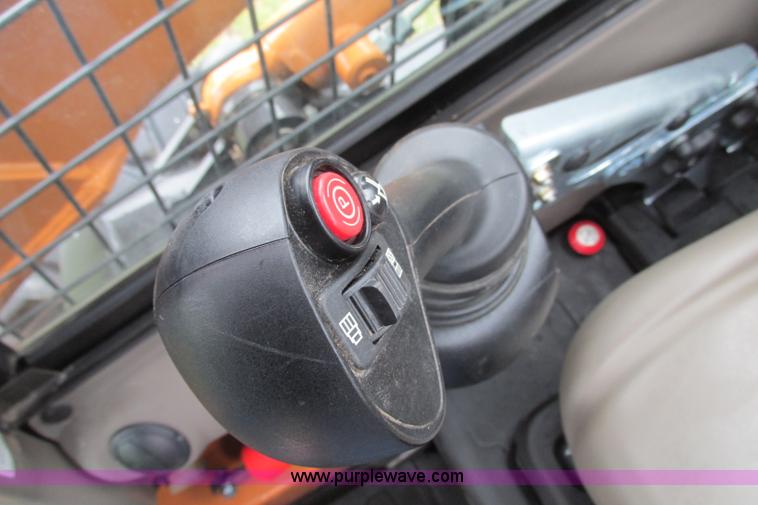 image for item F4787 2011 Case SV300 skid steer