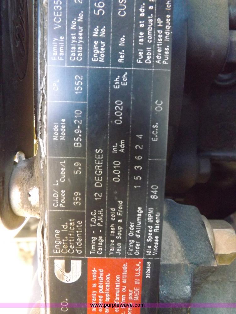 image for item F6491 1998 Ford F800 utility truck