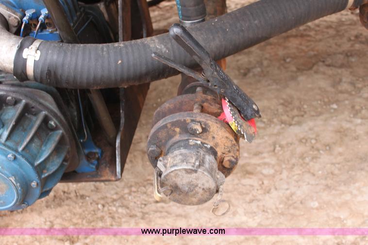 image for item F8641 2000 Sterling A9500 vacuum truck