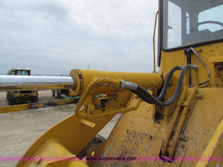 image for item F8643 1989 John Deere 344E wheel loader