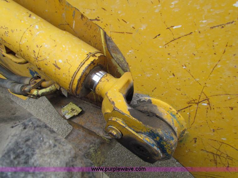 image for item F8643 1989 John Deere 344E wheel loader