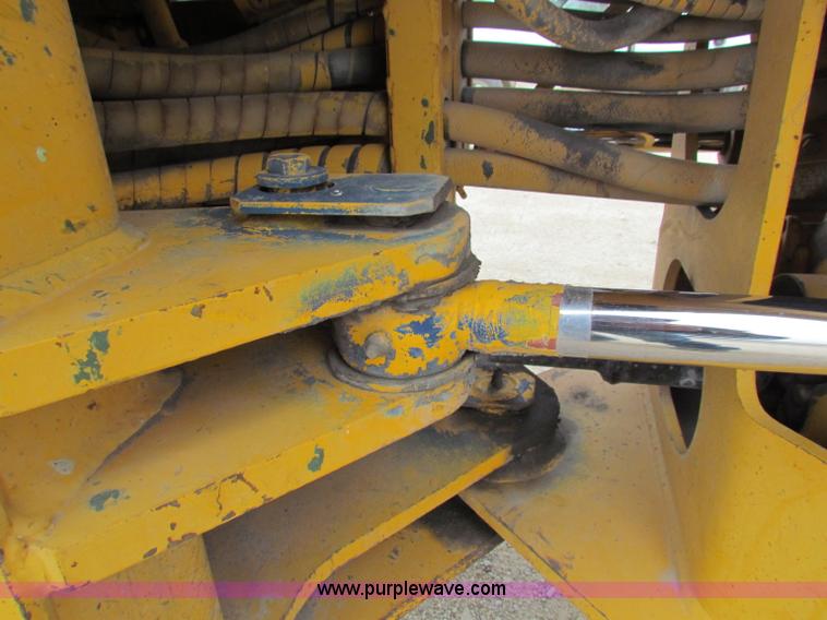 image for item F8643 1989 John Deere 344E wheel loader