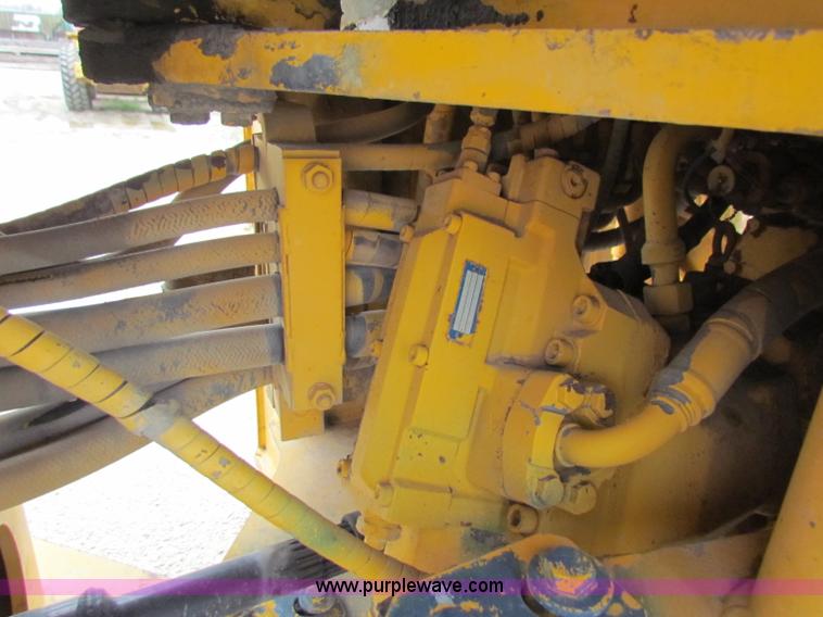 image for item F8643 1989 John Deere 344E wheel loader