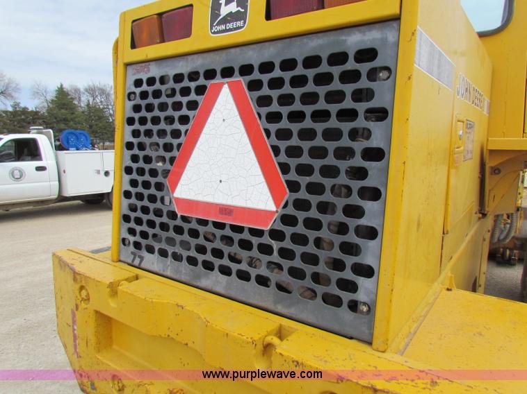image for item F8643 1989 John Deere 344E wheel loader