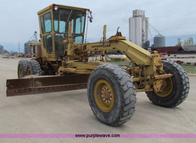 image for item F8644 1980 Caterpillar 120G articulated motor grader