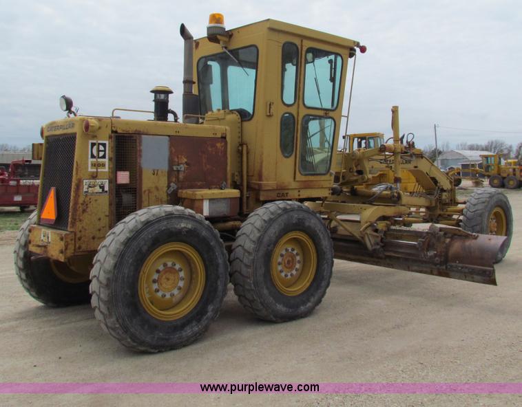 image for item F8644 1980 Caterpillar 120G articulated motor grader