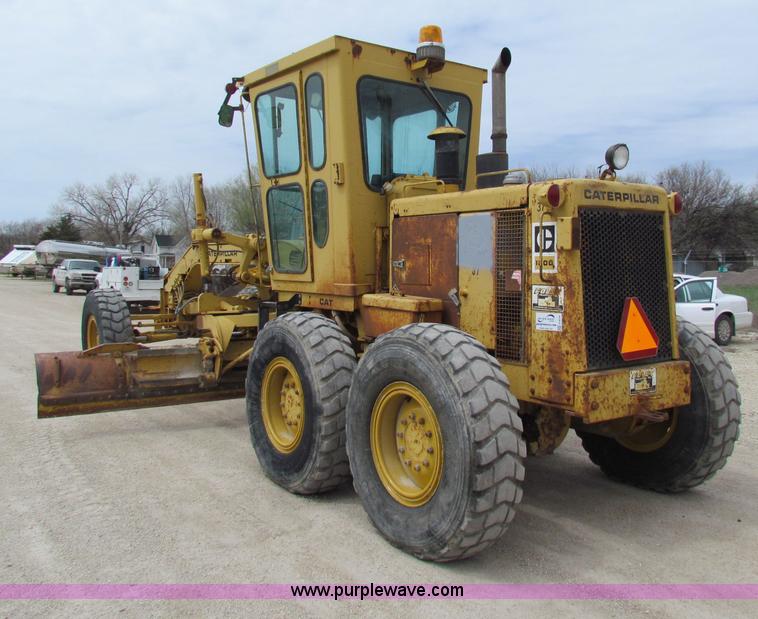 image for item F8644 1980 Caterpillar 120G articulated motor grader