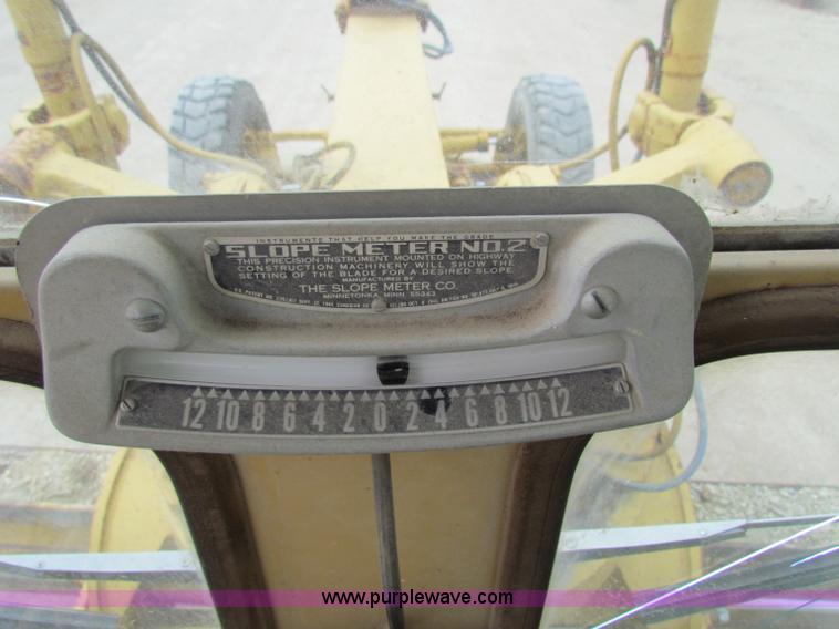 image for item F8644 1980 Caterpillar 120G articulated motor grader