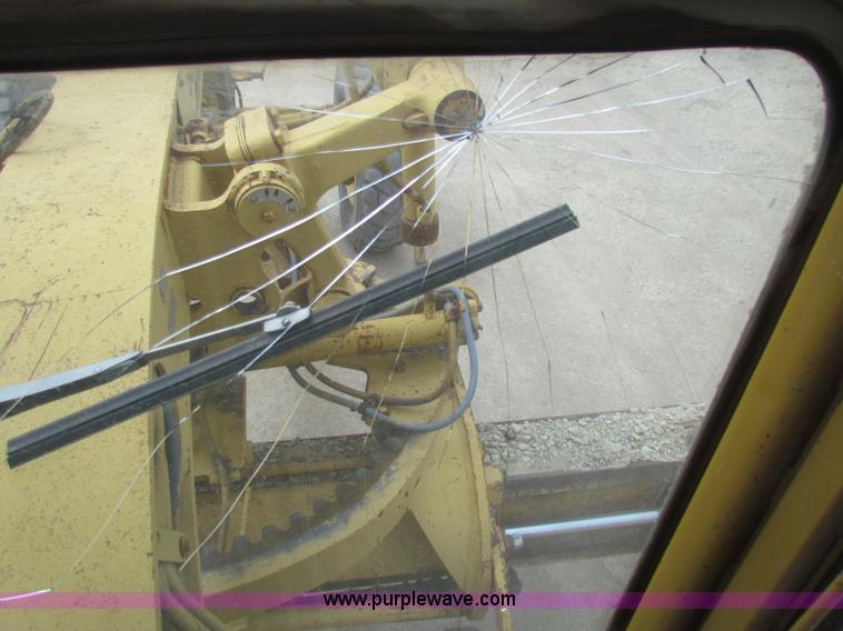 image for item F8644 1980 Caterpillar 120G articulated motor grader