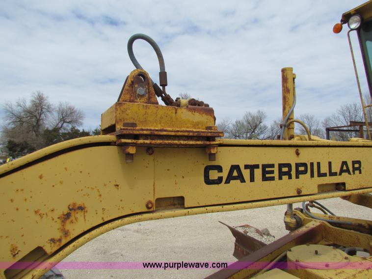 image for item F8644 1980 Caterpillar 120G articulated motor grader