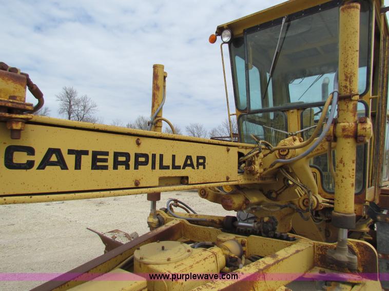 image for item F8644 1980 Caterpillar 120G articulated motor grader