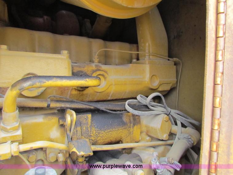 image for item F8644 1980 Caterpillar 120G articulated motor grader