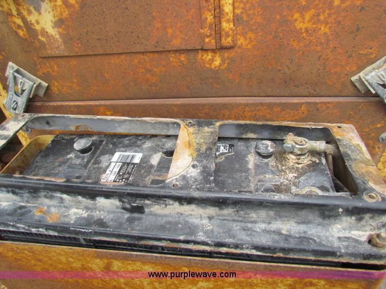 image for item F8644 1980 Caterpillar 120G articulated motor grader