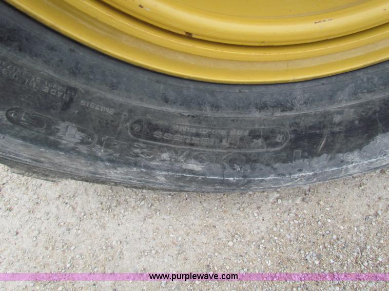 image for item F8644 1980 Caterpillar 120G articulated motor grader