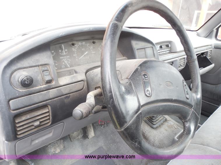 image for item F8765 1997 Ford F350 XL utility truck