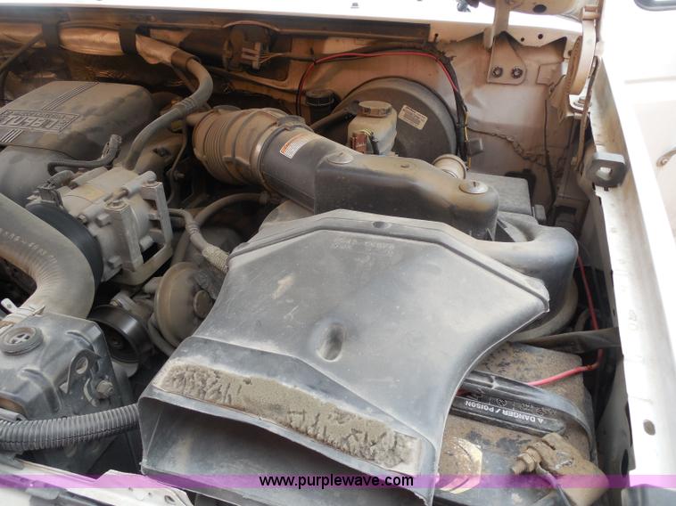 image for item F8765 1997 Ford F350 XL utility truck