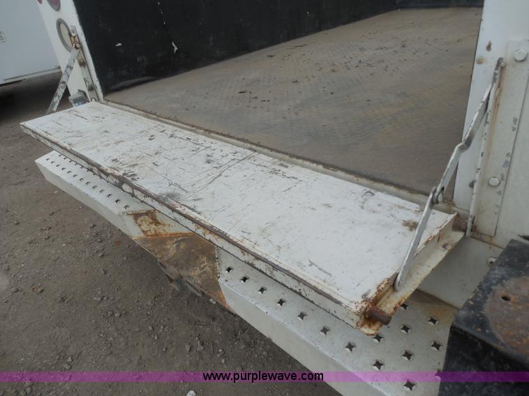 image for item F8765 1997 Ford F350 XL utility truck