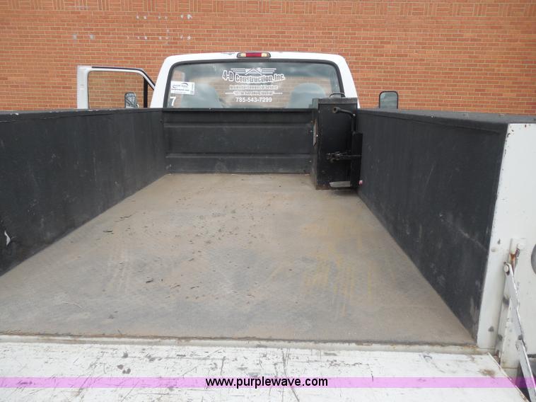 image for item F8765 1997 Ford F350 XL utility truck