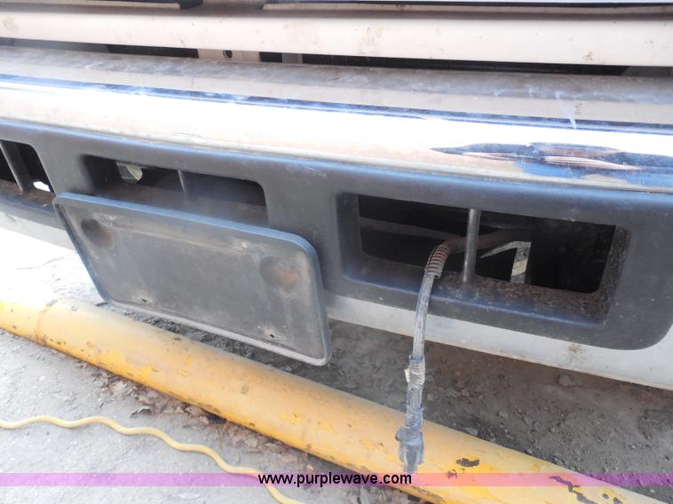 image for item F8765 1997 Ford F350 XL utility truck