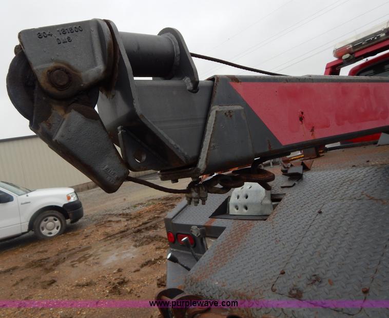image for item G3116 1997 Ford F450 Super Duty wrecker truck