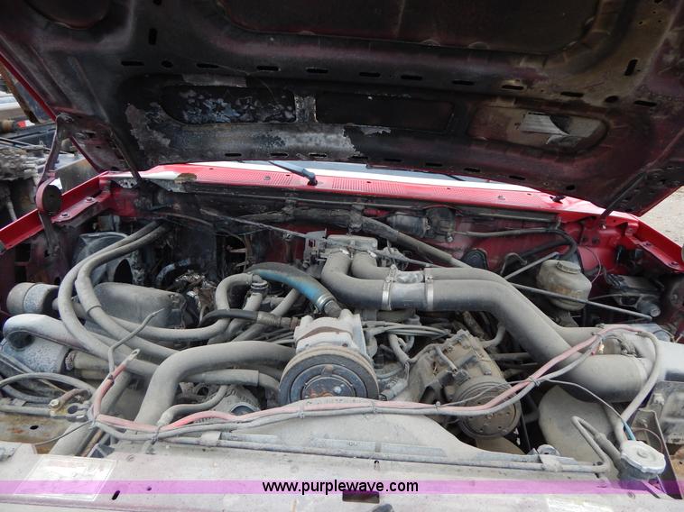 image for item G3116 1997 Ford F450 Super Duty wrecker truck