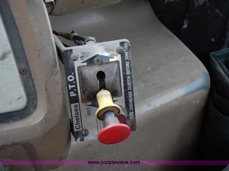 image for item G3117 1988 Ford L8000 roll off truck