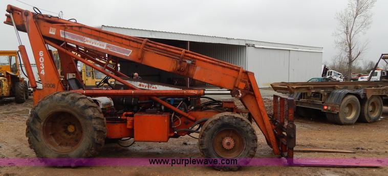 image for item G3119 Koehring Sky Trak 6034-4 telehandler