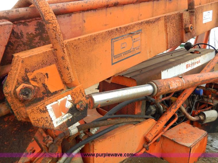 image for item G3119 Koehring Sky Trak 6034-4 telehandler