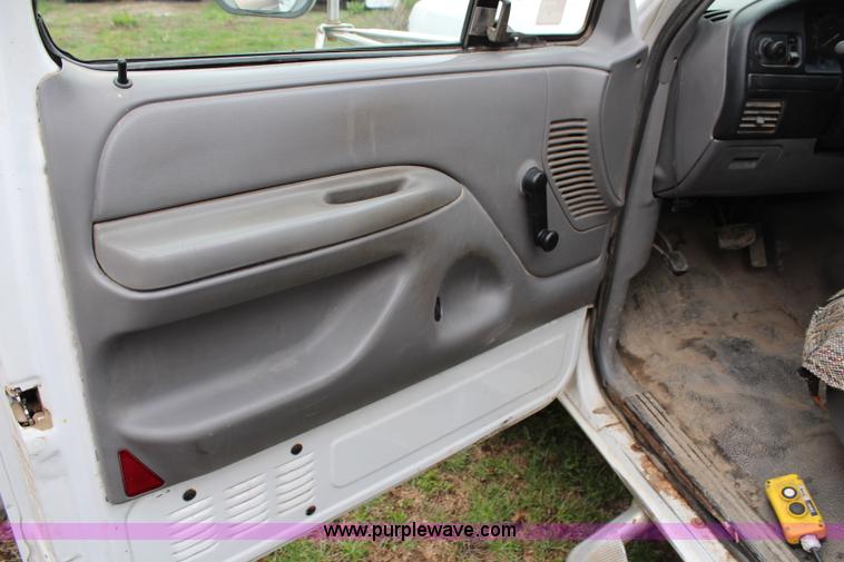 image for item G5044 1997 Ford F450 Super Duty dump bed truck