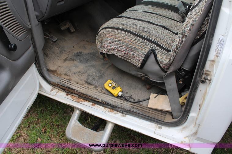 image for item G5044 1997 Ford F450 Super Duty dump bed truck