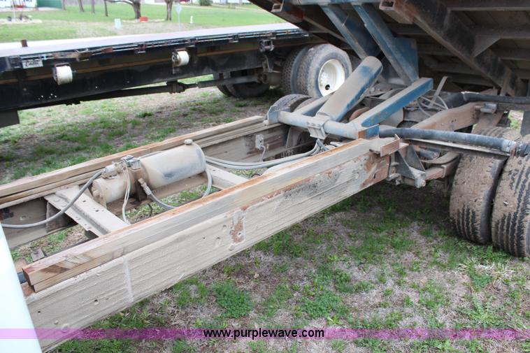 image for item G5044 1997 Ford F450 Super Duty dump bed truck