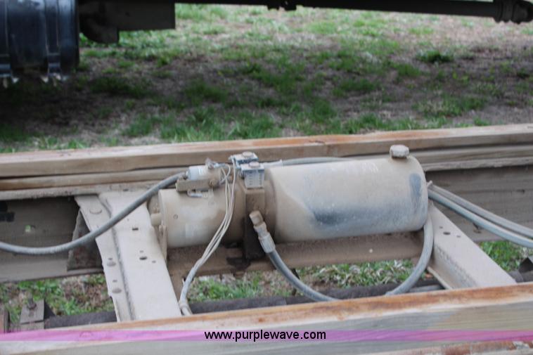 image for item G5044 1997 Ford F450 Super Duty dump bed truck