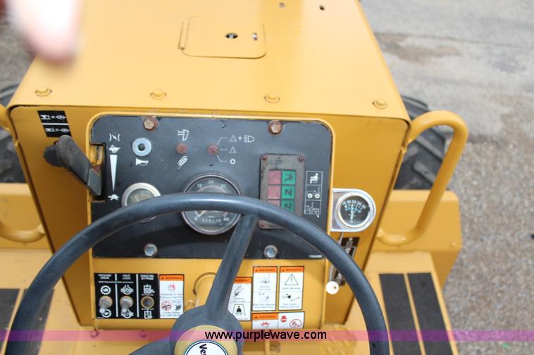 image for item G5102 1995 Vermeer V8550 rock saw