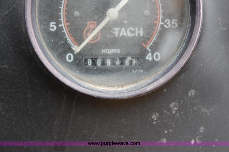 image for item G5102 1995 Vermeer V8550 rock saw