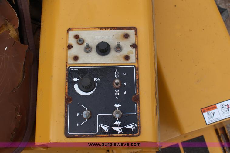 image for item G5102 1995 Vermeer V8550 rock saw