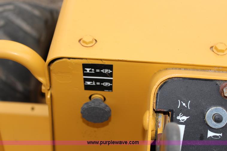 image for item G5102 1995 Vermeer V8550 rock saw