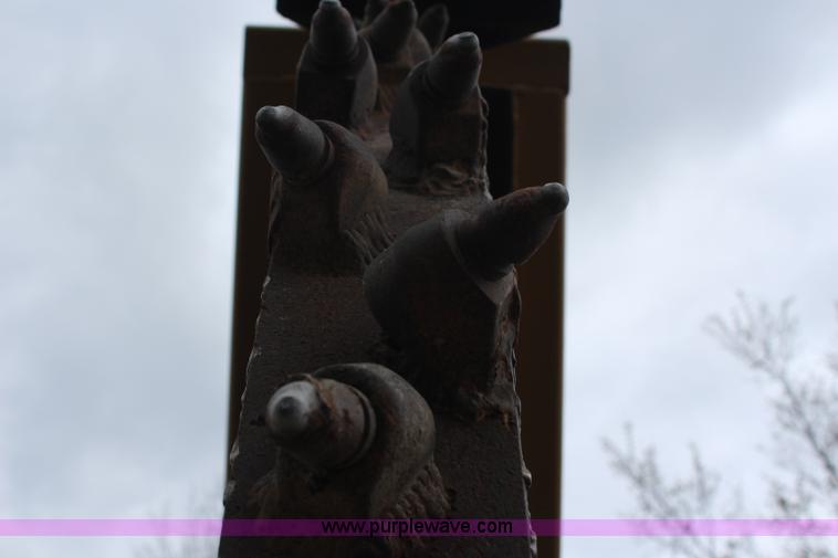 image for item G5102 1995 Vermeer V8550 rock saw