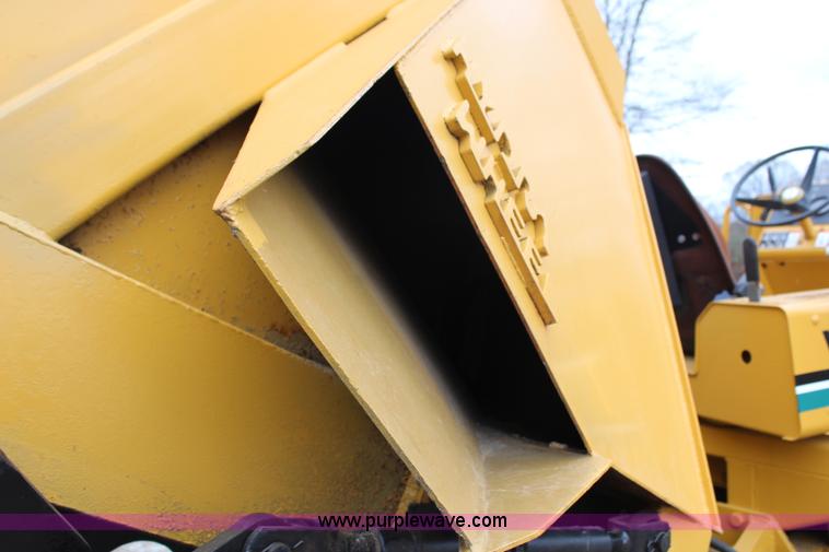 image for item G5102 1995 Vermeer V8550 rock saw