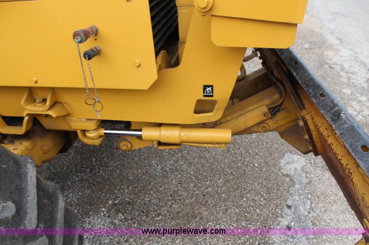 image for item G5102 1995 Vermeer V8550 rock saw