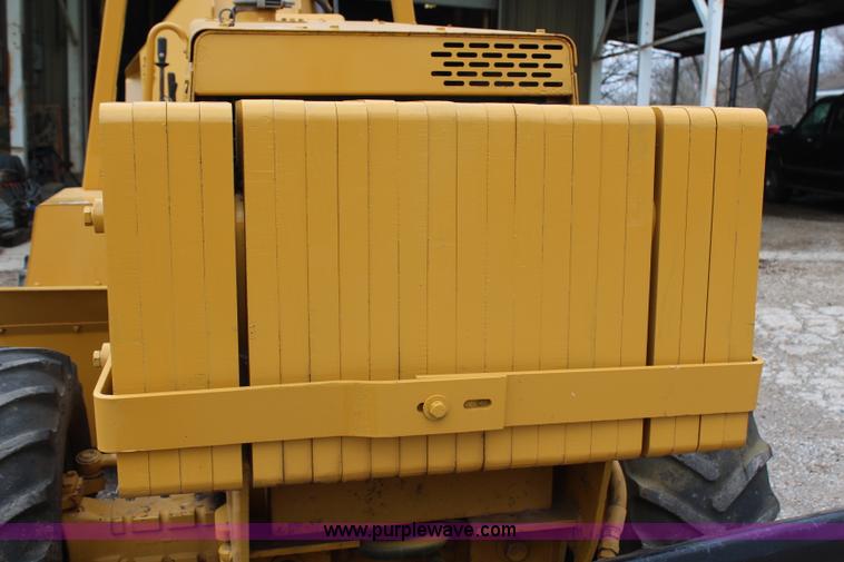 image for item G5102 1995 Vermeer V8550 rock saw