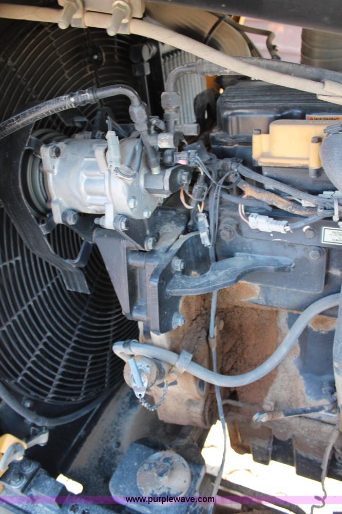 image for item G5408 1996 Caterpillar Challenger 85D tractor